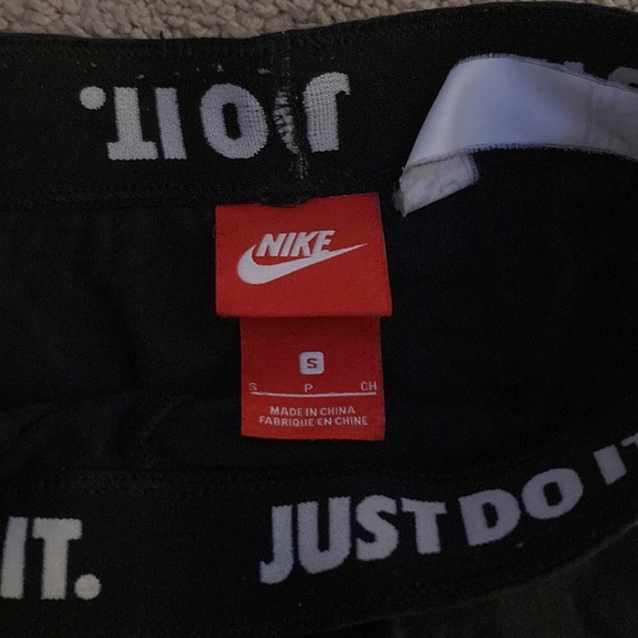 nike - Picture 4 of 4